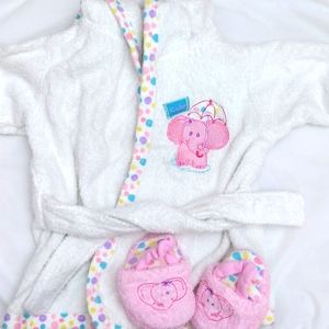 Elephant hooded towel with matching slippers. 0-9 months
